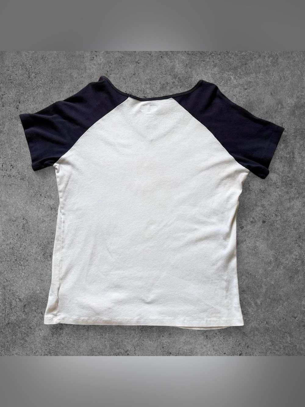 Chicago Bears Raglan Tee - Picture 3 of 5